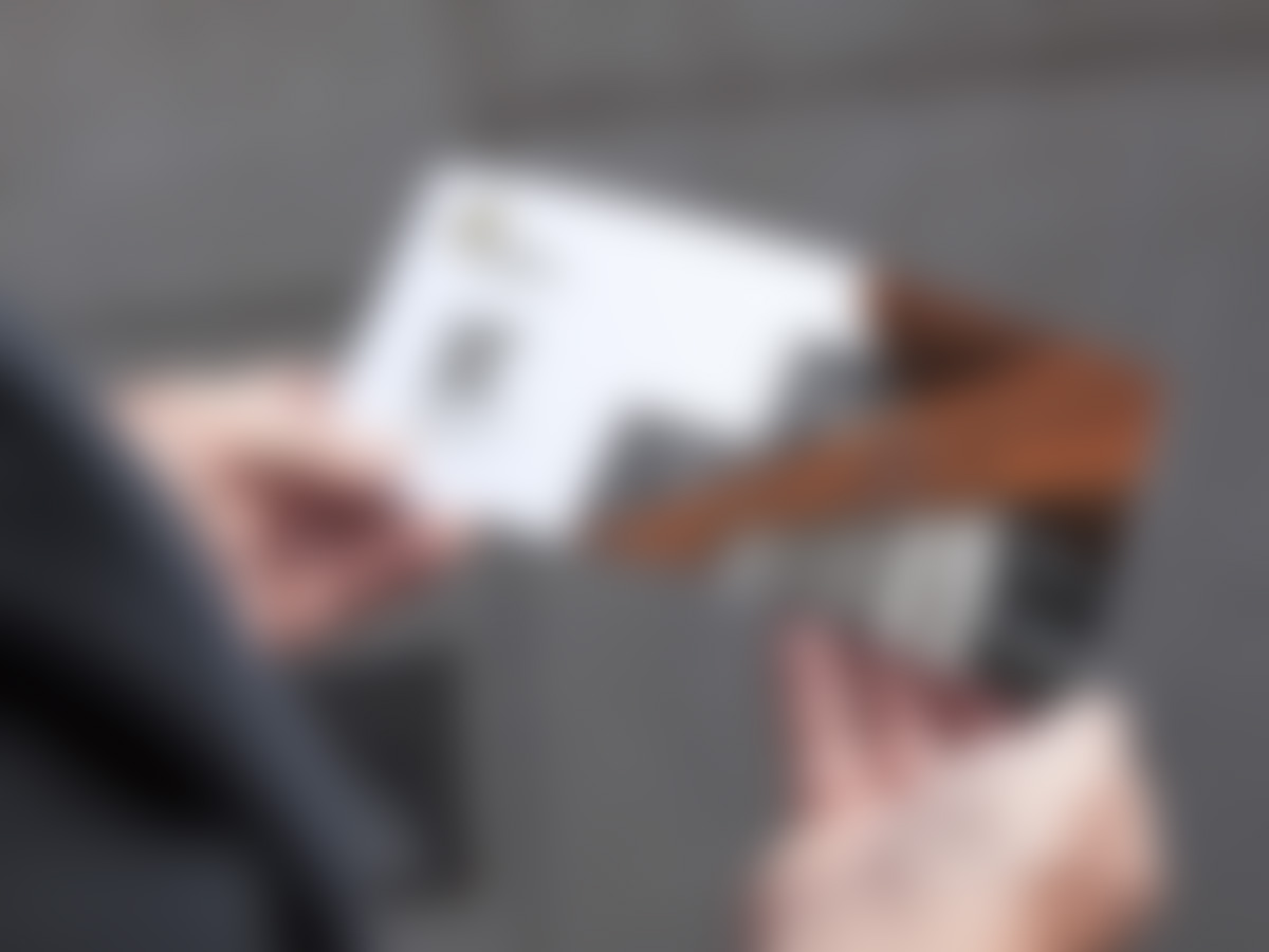 Flyer_L_Vorderseite_1200x900_sh_blur